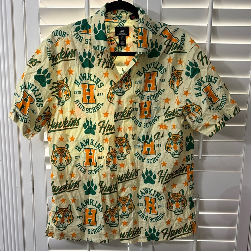 Stranger Things  Hawkins High School Themed Men's Shirt - Green and Orange